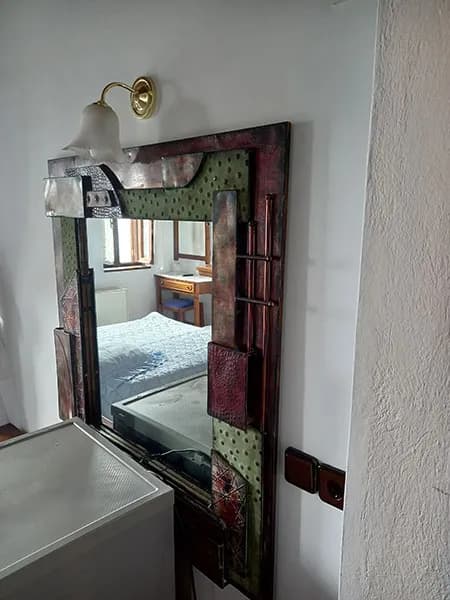 Room Seven — Photo 3